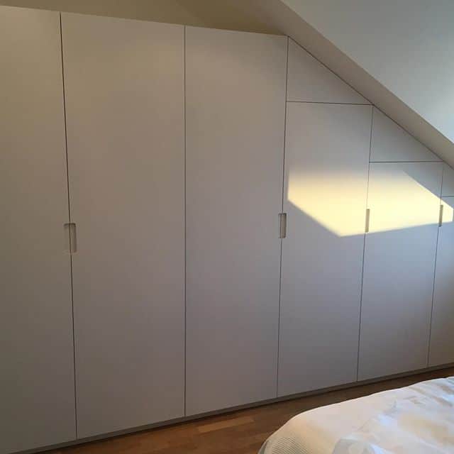 Referensjobb "Garderob." utfört av Träum möbel och inredningssnickeri i Stockholm AB
