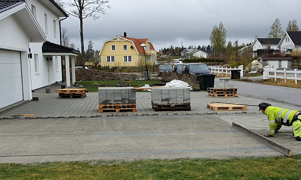 Referensjobb "Plattläggning" utfört av Schakt och Markteknik i Tumba AB