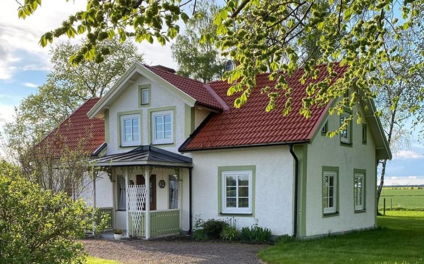 Referensjobb "Tvättat tak i Väderstad" utfört av Smålands Taktvätt AB