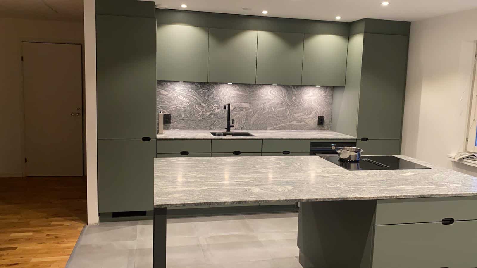 Referensjobb "Köksrenovering." utfört av Ramas Kakel AB