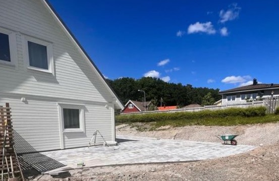 Referensjobb "Marksten runt villa" utfört av Södra Bygghjälpen AB