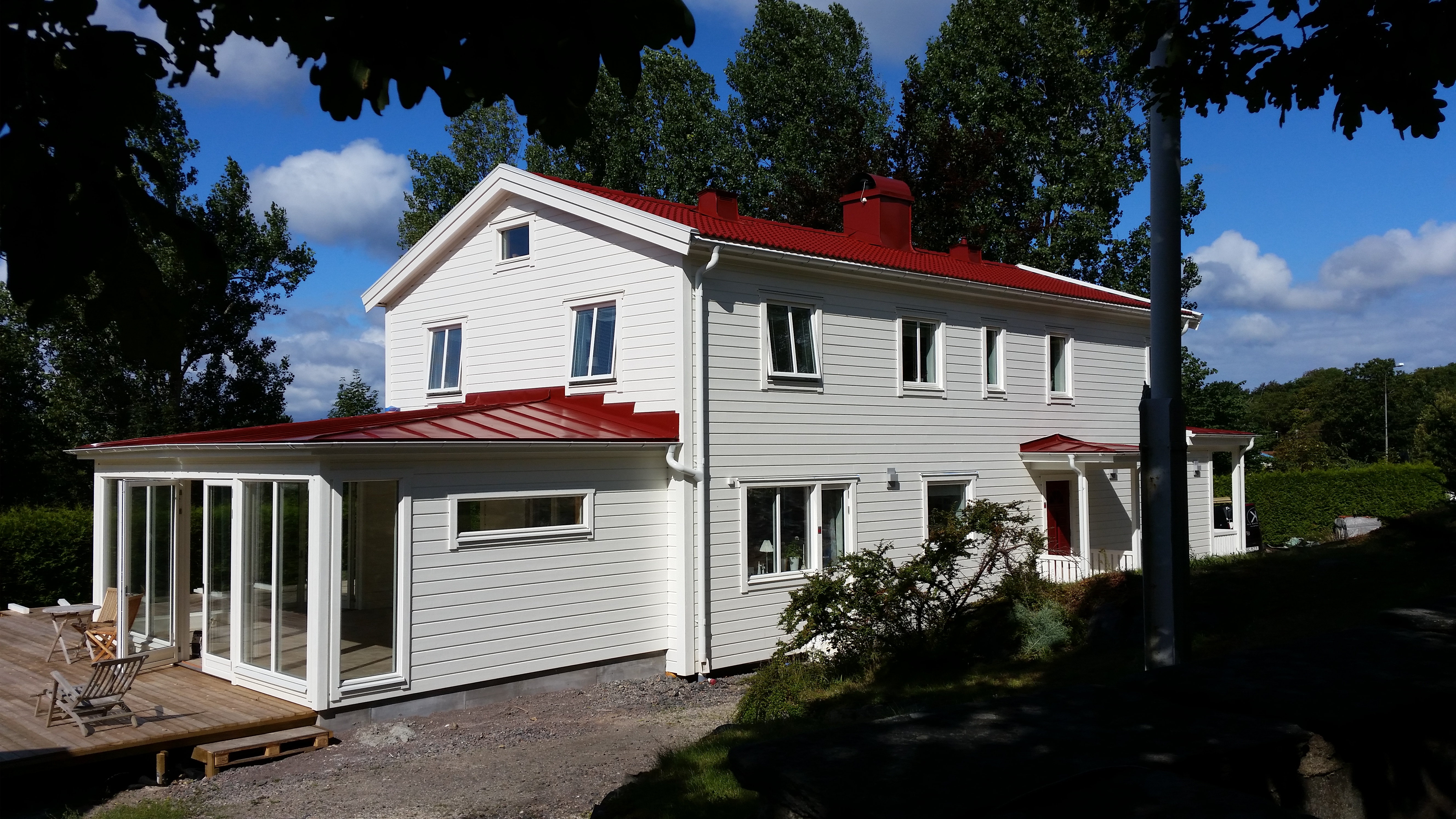 Referensjobb "Renovering tak och fasad  samt tillbyggnad mm" utfört av Karl - Andreas Entreprenad AB 